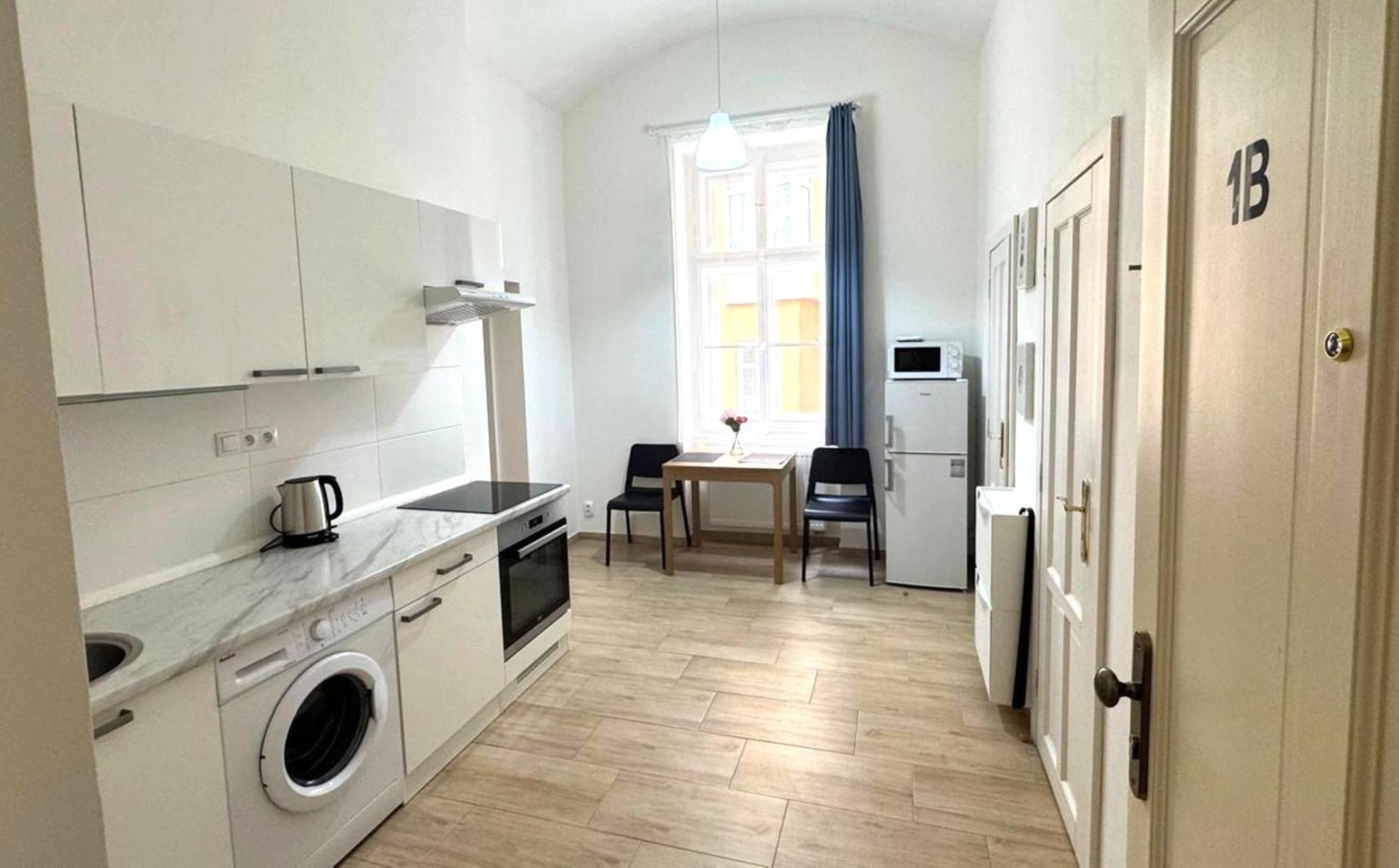 Side Street Apartments Prague Room photo